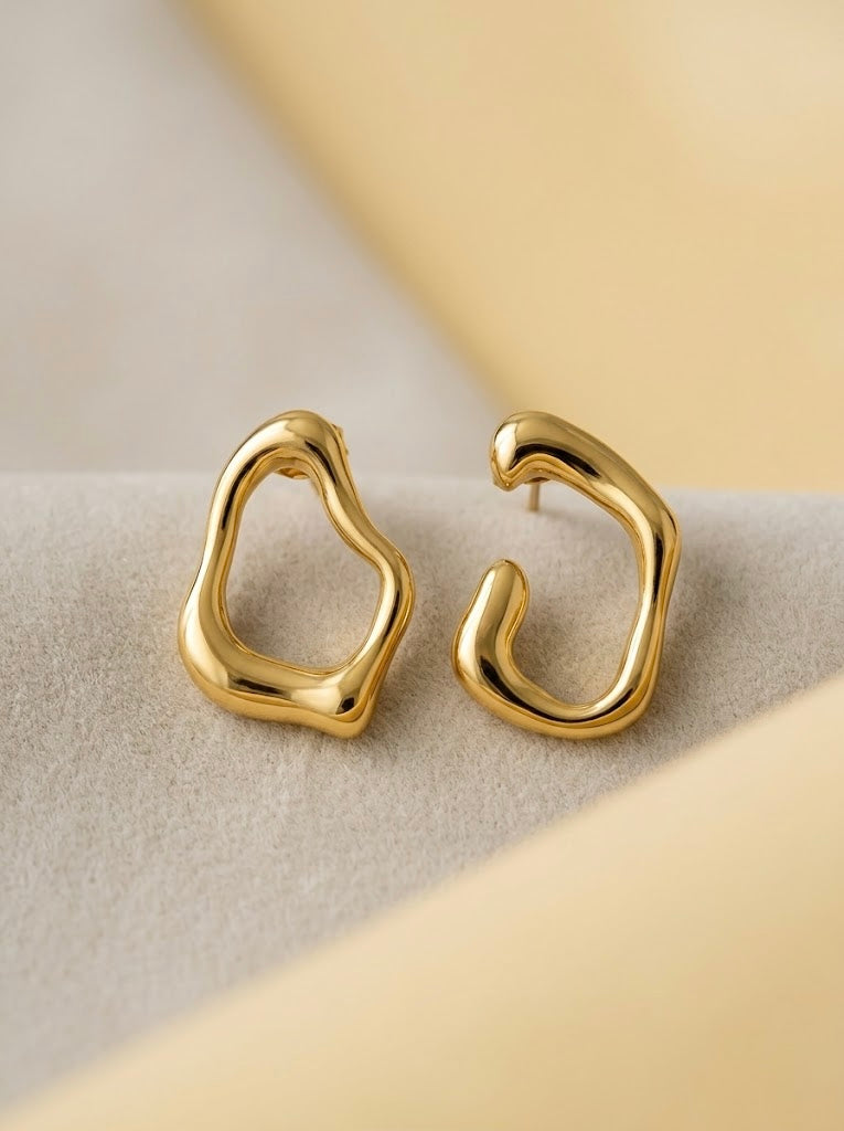 Elara Hoops